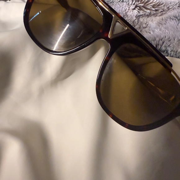 LOUIS VUITTON  Acetate Mascot Sunglasses Tortoise - Picture 3 of 13